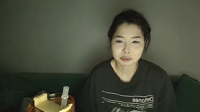 Snapshot of kimyjina chatting on 05-26-26, 03:04 kimyjina online show from 05-26-26, 03:04