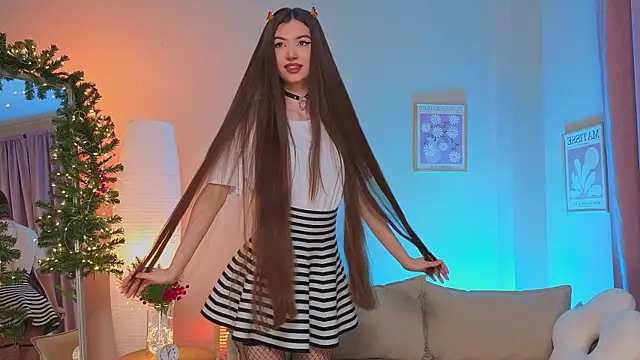 oliviaah  online show from 12-17-25, 03:17