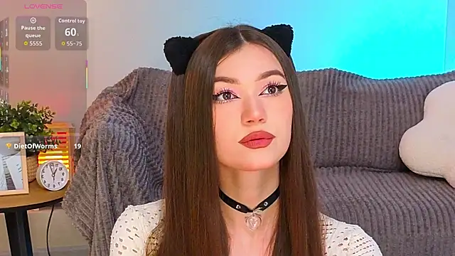 oliviaah  online show from 01-10-26, 03:18