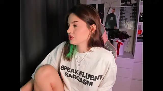 NikkieKitty online show from 01-14-26, 12:09