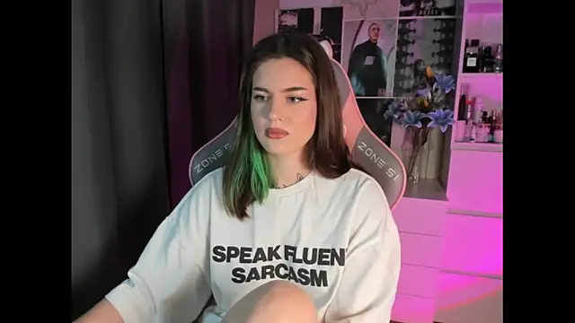 NikkieKitty online show from 02-19-26, 03:42