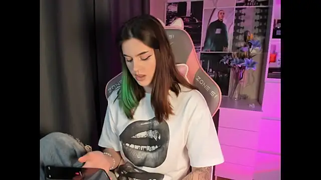 NikkieKitty online show from 02-03-26, 01:27