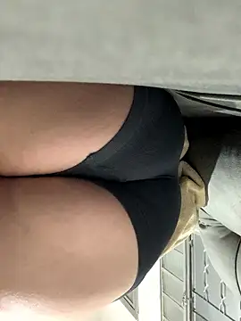 Snapshot of Branquinhaseexy01 chatting on 01-06-26, 03:27 Branquinhaseexy01 online show from 01-06-26, 03:27