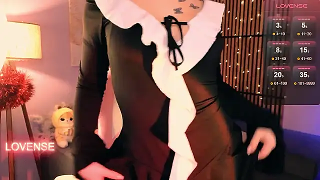 Snapshot of AprilFarrowy chatting on 01-16-26, 08:13 AprilFarrowy online show from 01-16-26, 08:13