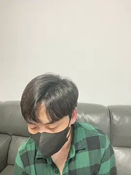 Snapshot of kimze7 chatting on 01-11-26, 02:46 kimze7 online show from 01-11-26, 02:46