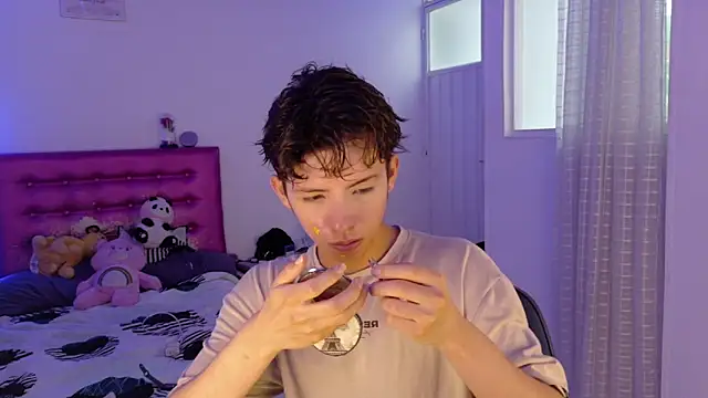 Dani Dancer online show from 04-04-26, 08:37