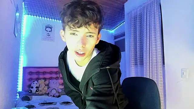 Dani Dancer online show from 03-19-26, 01:05