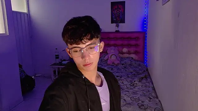 Snapshot of Dani_Dancer chatting on 01-14-26, 07:28 Dani Dancer online show from 01-14-26, 07:28