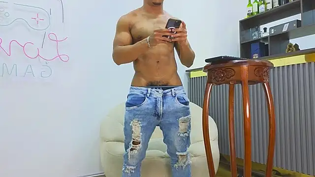 Snapshot of Blake_Culhane chatting on 12-16-25, 01:48 Blake Culhane online show from 12-16-25, 01:48