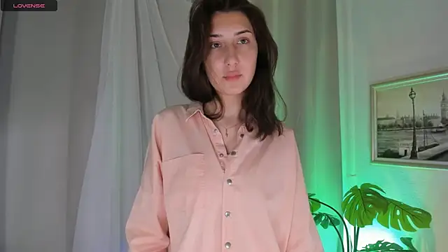 Snapshot of TariLechliter chatting on 01-10-26, 12:11 TariLechliter online show from 01-10-26, 12:11