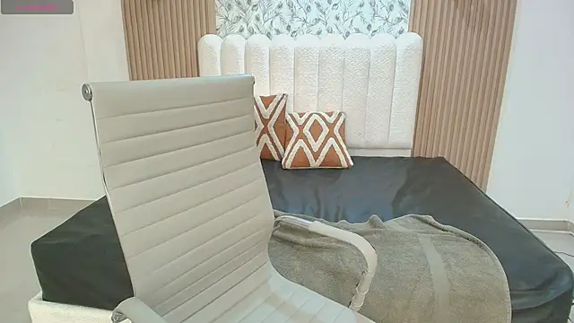 Zalma eva online show from 04-16-26, 09:39