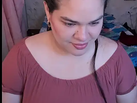 Snapshot of NinaFuentes2X chatting on 05-09-26, 04:27 NinaFuentes2X online show from 05-09-26, 04:27