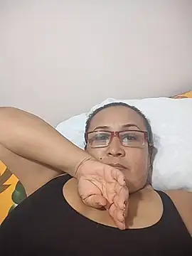 Nini Love  online show from 03-24-26, 01:38