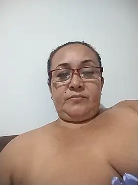 Nini Love  online show from 04-09-26, 04:03