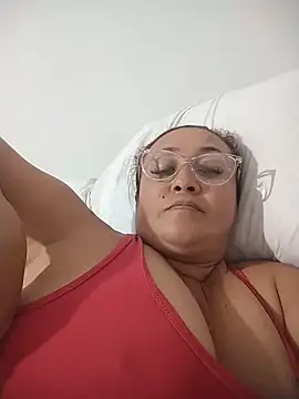 Nini Love  online show from 02-10-26, 04:22