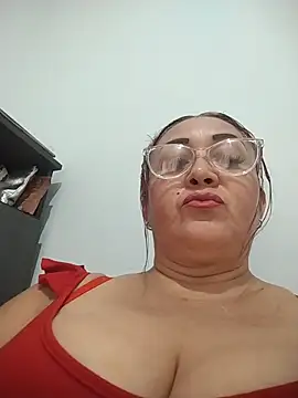 Nini Love  online show from 02-13-26, 10:21