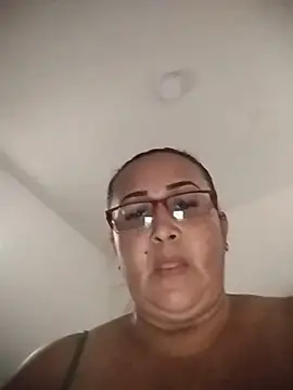 Nini Love  online show from 03-29-26, 08:21