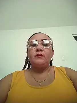 Nini Love  online show from 01-15-26, 02:53