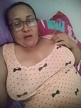 Nini Love  online show from 04-13-26, 12:42