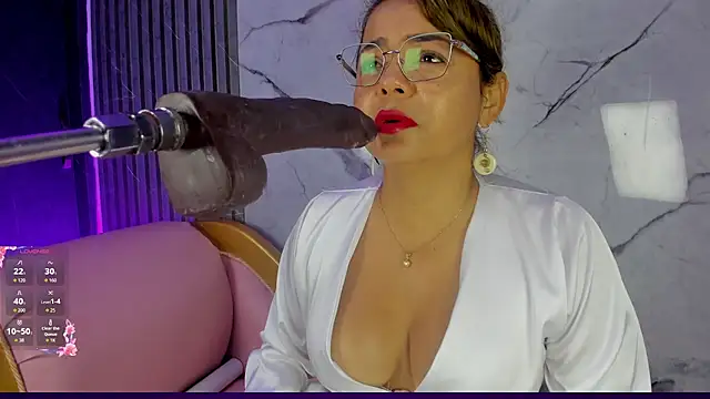 Snapshot of shayra_boobs2 chatting on 07-09-26, 10:15 shayra boobs2 online show from 07-09-26, 10:15