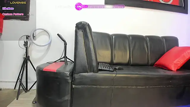 CaramelDesire online show from 01-15-26, 01:53