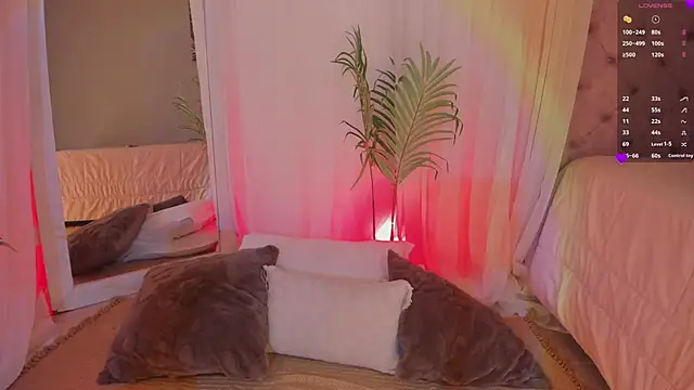Kiyomii  online show from 06-19-26, 03:56