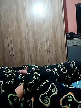 AVALIAminhaPika online show from 03-10-26, 07:29