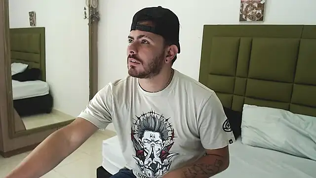 Snapshot of stive_0297 chatting on 12-22-25, 11:43 stive 0297 online show from 12-22-25, 11:43