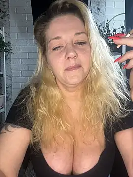 JenniferCarmen online show from 04-21-26, 02:25