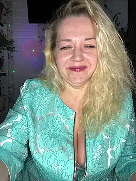 JenniferCarmen online show from 04-10-26, 11:34