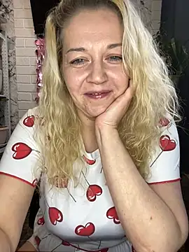 JenniferCarmen online show from 03-06-26, 03:23