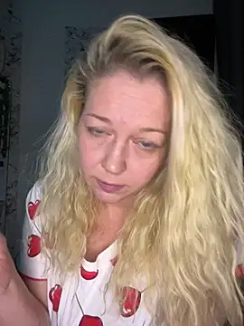 JenniferCarmen online show from 02-07-26, 05:32