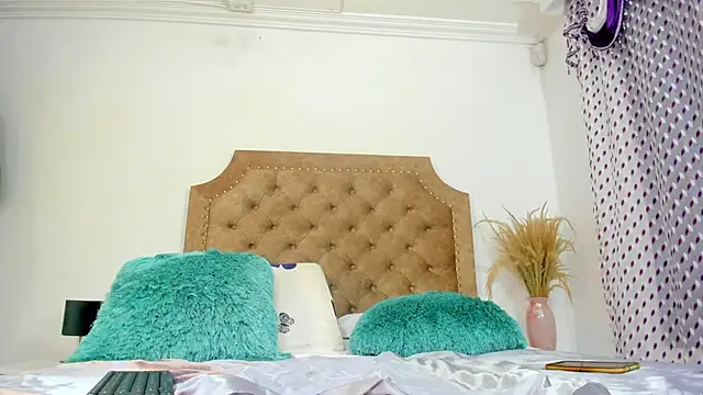  foxy 00 online show from 03-13-26, 05:07