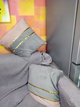 Very sly fox online show from 02-15-26, 08:52