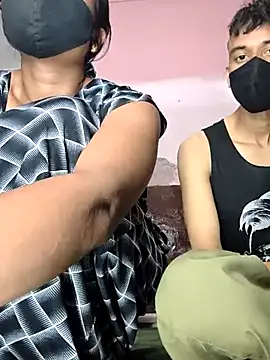 couplegk71 online show from 02-15-26, 04:24