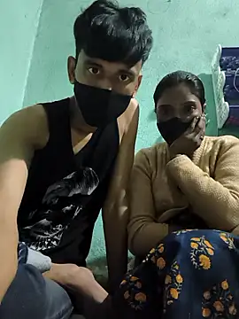 couplegk71 online show from 01-17-26, 03:48