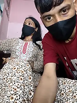 couplegk71 online show from 02-01-26, 07:17