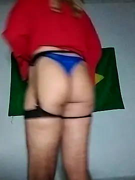 Snapshot of Danypopozuda chatting on 03-01-26, 12:43 Danypopozuda online show from 03-01-26, 12:43
