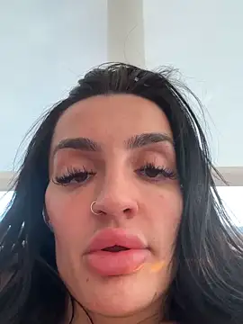 Lexiiskyyxo online show from 04-18-26, 01:24