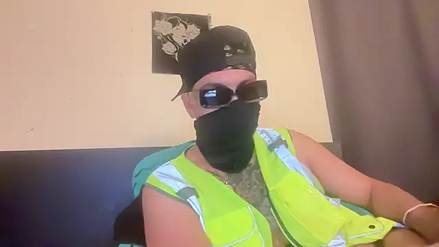 Snapshot of angelblanco chatting on 05-19-26, 08:54 angelblanco online show from 05-19-26, 08:54