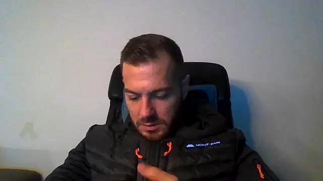 cheekycherryx online show from 12-17-25, 02:05