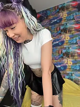 Snapshot of Tattoo__Moon chatting on 05-28-26, 01:24 Tattoo Moon online show from 05-28-26, 01:24