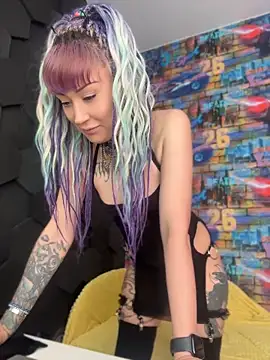 Snapshot of Tattoo__Moon chatting on 05-22-26, 12:19 Tattoo Moon online show from 05-22-26, 12:19