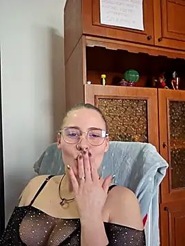 ChristinaWheeled11 online show from 03-07-26, 01:16