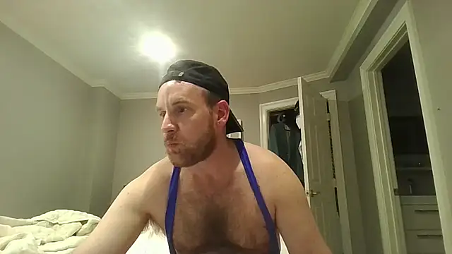 Snapshot of BeefyNcloudy chatting on 12-15-25, 04:07 BeefyNcloudy online show from 12-15-25, 04:07