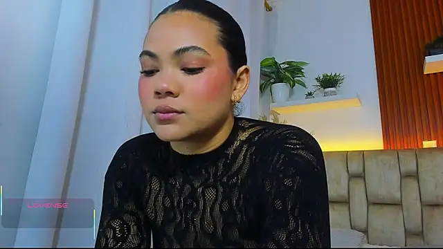 Snapshot of im__fer chatting on 06-03-26, 03:51 im fer online show from 06-03-26, 03:51