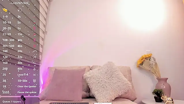 Babe sophiee1 online show from 04-17-26, 04:37