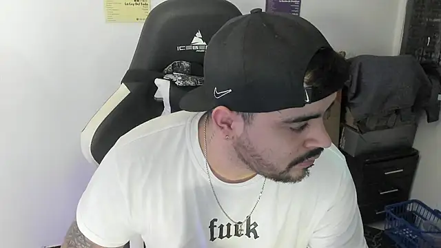 Kmilo 23 online show from 01-12-26, 02:51