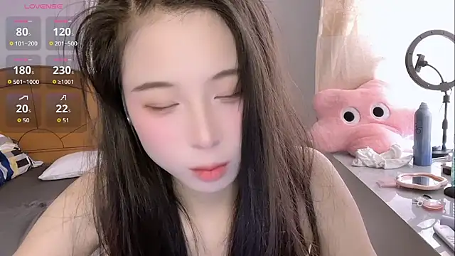 Snapshot of tiantian-160 chatting on 12-16-25, 07:12 tiantian-160 online show from 12-16-25, 07:12