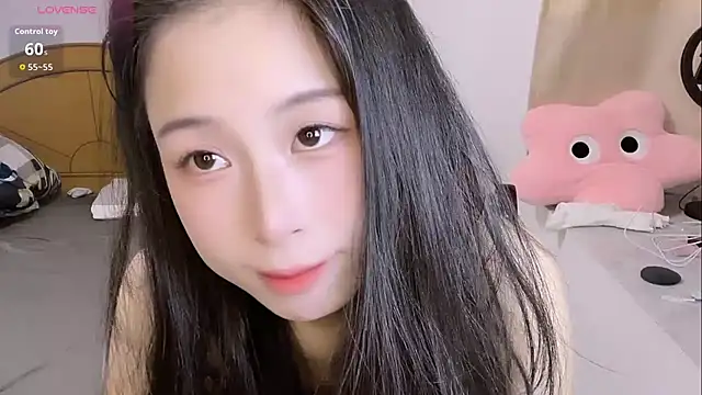 Snapshot of tiantian-160 chatting on 12-15-25, 09:48 tiantian-160 online show from 12-15-25, 09:48